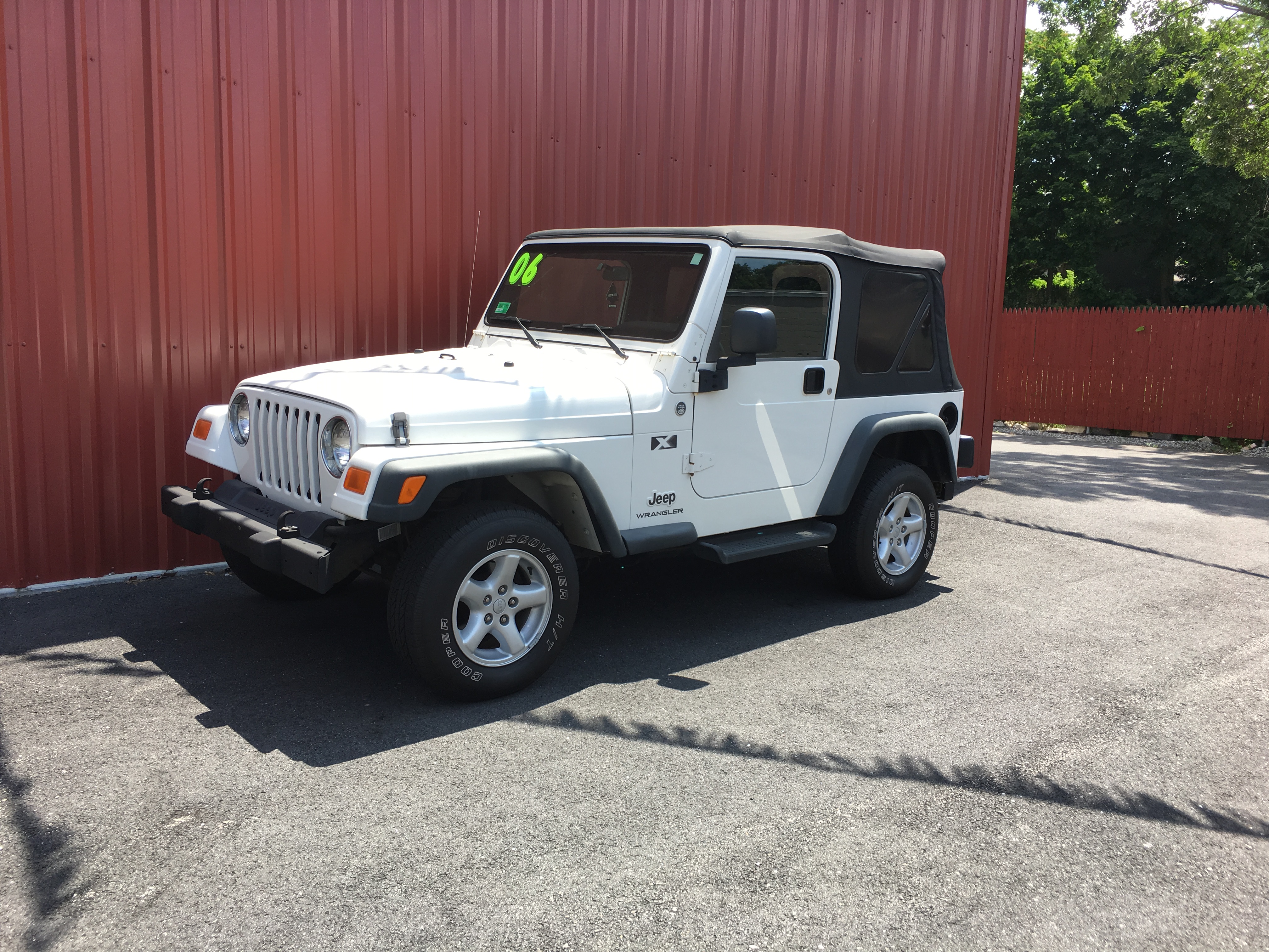 SOLD 2006 WHITE JEEP WRANGLER X 2DR ONLY 74K MILES FOR SALE IN R.I.